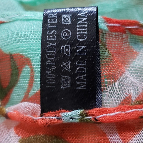 Green butterfly scarf - Picture 3 of 4